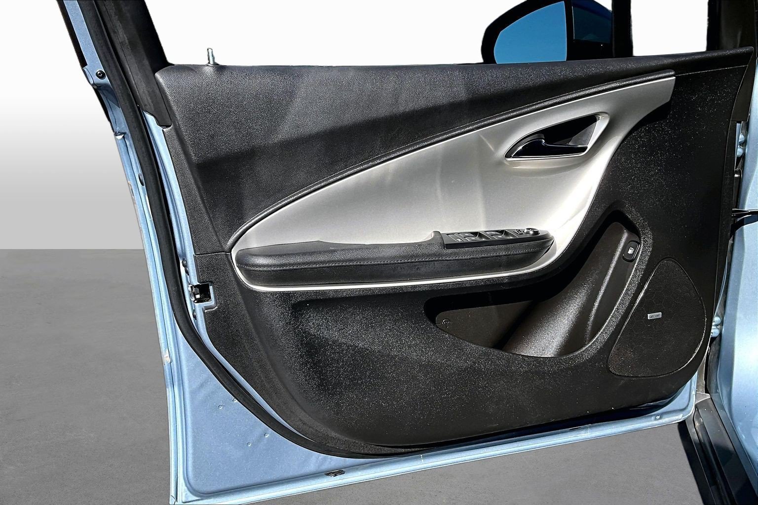 Used 2014 Chevrolet Volt Premium w/ Premium Trim Package FWD image 17