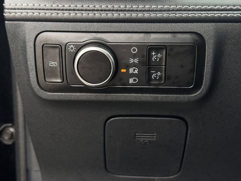 Used 2024 Ford Mustang Premium image 21