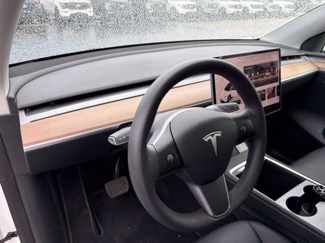 Used 2023 Tesla Model Y Long Range AWD/4WD image 17