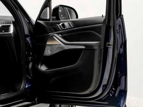 Used 2024 BMW ALPINA XB7 image 40