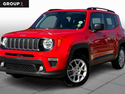 Used 2023 Jeep Renegade Latitude w/ Premium Group