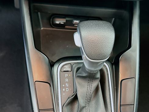 Used 2025 Kia Soul LX w/ LX Technology Package image 24