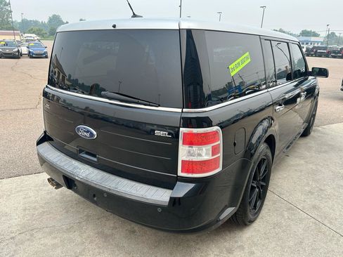 Used 2009 Ford Flex SEL FWD image 5
