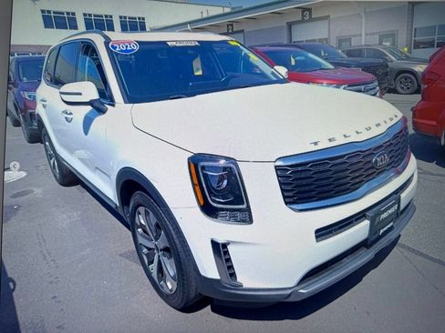 Used 2020 Kia Telluride S AWD/4WD image 3