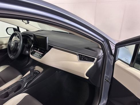 Used 2024 Toyota Corolla LE image 23