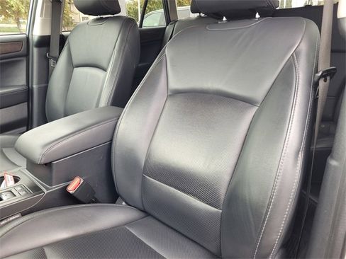 Used 2015 Subaru Outback 3.6R Limited image 20
