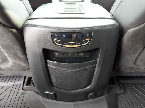 Used 2020 Cadillac Escalade Platinum AWD/4WD image 40