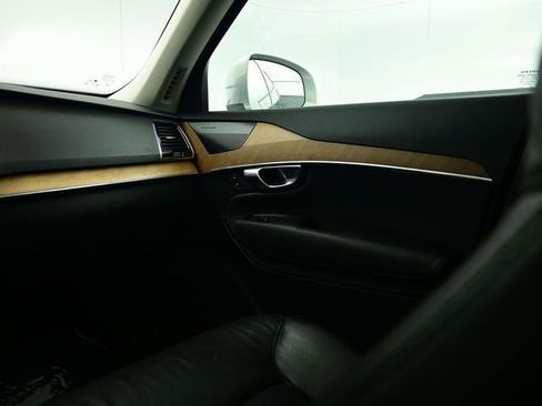 Used 2023 Volvo XC90 B6 Plus w/ Protection Package image 44