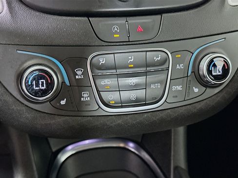 Used 2024 Chevrolet Malibu LT image 22