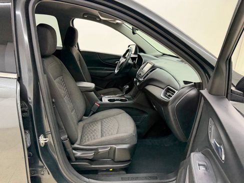 Used 2018 Chevrolet Equinox LT FWD image 10