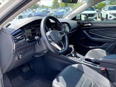 Certified 2022 Volkswagen Jetta SEL FWD image 14