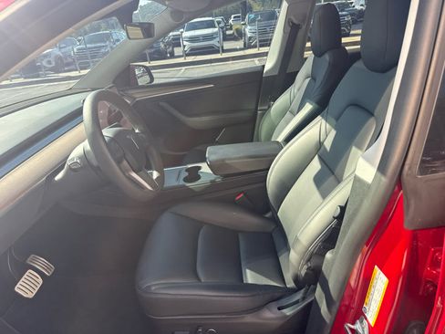 Used 2022 Tesla Model Y Performance AWD/4WD image 12