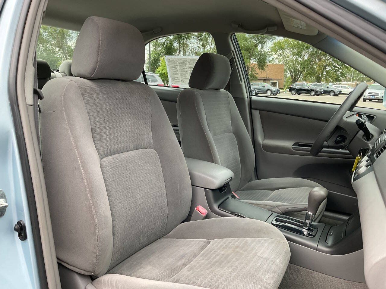 Used 2005 Toyota Camry FWD image 36