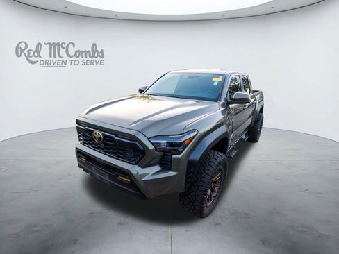 Used 2025 Toyota Tacoma TRD Off-Road image 1