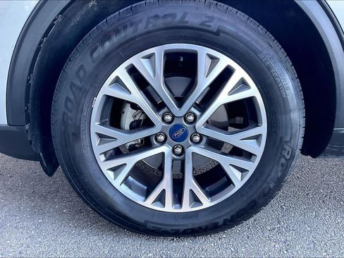 Used 2021 Ford Escape SEL image 23