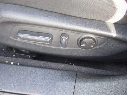 Certified 2023 Honda Accord EX image 16