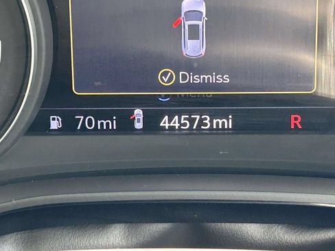 Used 2024 Cadillac XT6 Premium Luxury w/ Technology Package FWD image 21