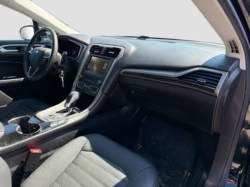 Used 2016 Ford Fusion Energi SE FWD image 30