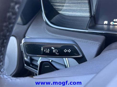 Used 2021 Lincoln Navigator L Black Label w/ Cargo Convenience Package image 15