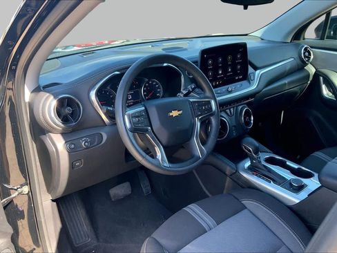 Used 2025 Chevrolet Blazer LT AWD/4WD image 30