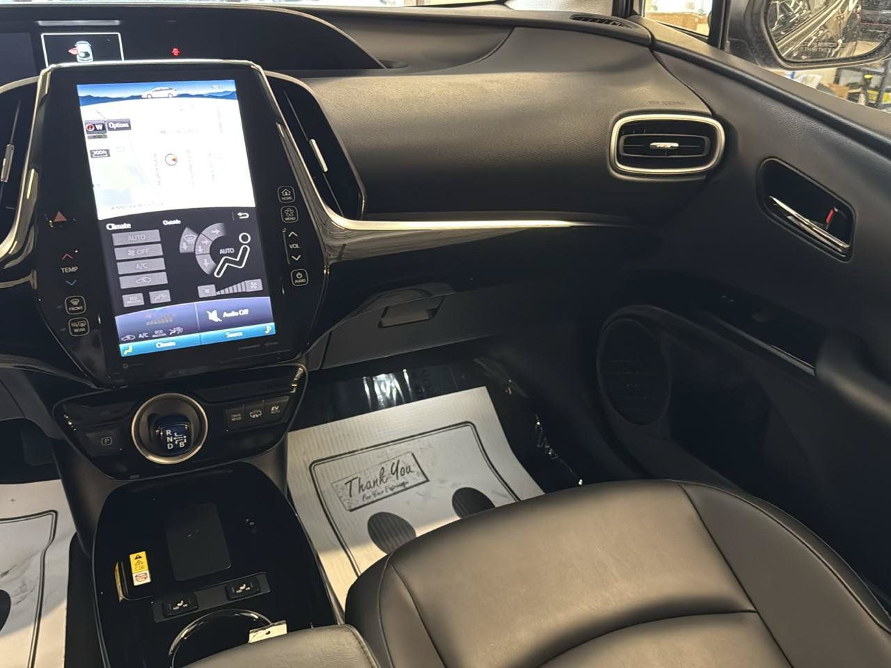 Used 2022 Toyota Prius Prime XLE FWD image 21