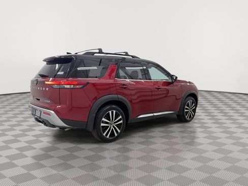 Certified 2025 Nissan Pathfinder Platinum image 12