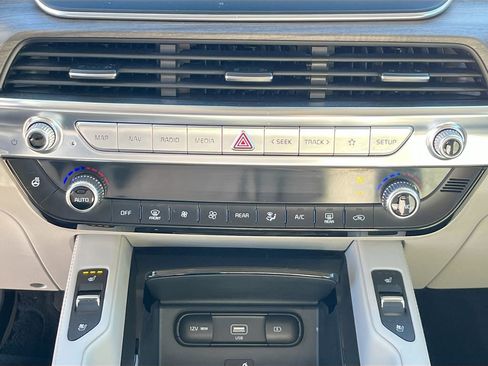 Certified 2020 Kia Telluride EX w/ EX Premium Package image 16