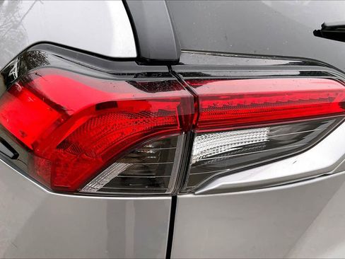 Used 2025 Toyota RAV4 LE image 27