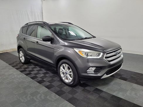 Used 2017 Ford Escape SE w/ SE Leather Comfort Package FWD image 11