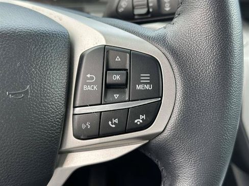Used 2023 Ford Explorer XLT w/ Equipment Group 202A AWD/4WD image 16
