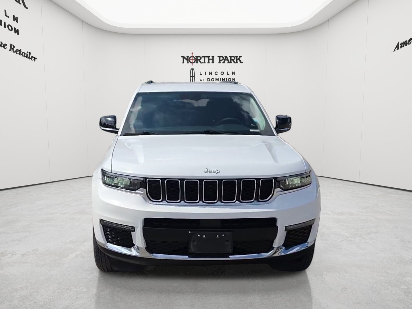 Used 2023 Jeep Grand Cherokee L Limited RWD image 8