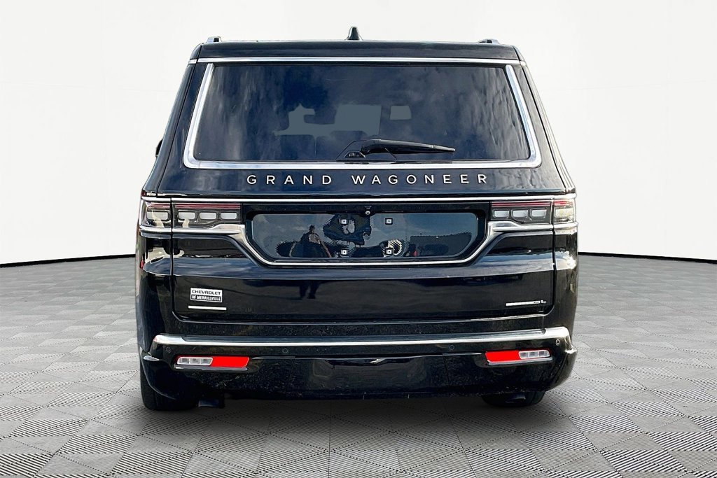 Used 2023 Jeep Grand Wagoneer L Series III AWD/4WD image 5