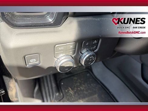 Used 2026 GMC Sierra 1500 AT4 w/ AT4 Premium Package AWD/4WD image 19