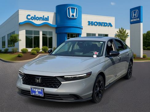 Certified 2025 Honda Accord SE image 1