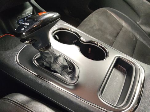 Used 2019 Dodge Durango GT image 26