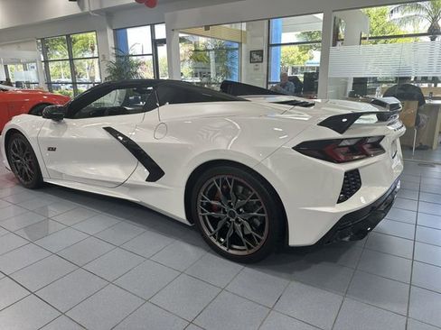 Used 2023 Chevrolet Corvette Stingray Premium Conv w/ Z51 Performance Package RWD image 28