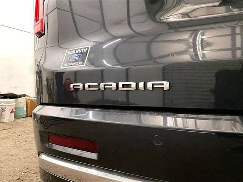 Used 2023 GMC Acadia Denali w/ Denali Technology Package AWD/4WD image 13
