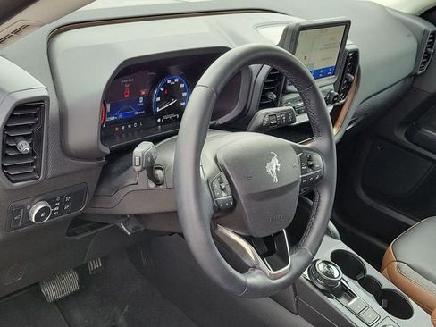 Used 2024 Ford Bronco Sport Outer Banks w/ Tech Package AWD/4WD image 7