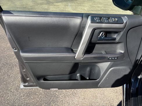 Used 2022 Toyota 4Runner Limited image 10