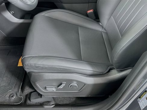 Certified 2026 Hyundai Santa Fe SEL FWD image 19