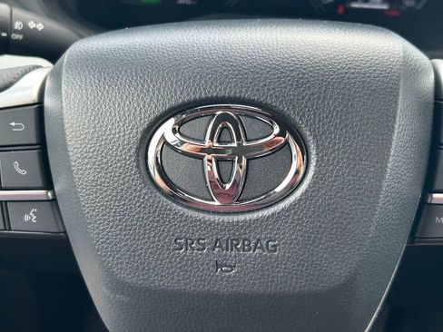 Used 2026 Toyota Sienna XSE AWD/4WD image 39
