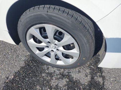 Certified 2024 Toyota Corolla LE image 13