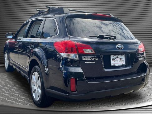 Used 2012 Subaru Outback 2.5i Premium w/ All-Weather Pkg AWD/4WD image 4