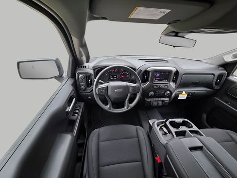 New 2026 Chevrolet Silverado 1500 Custom Trail Boss w/ LPO, Dark Essentials Package AWD/4WD image 11