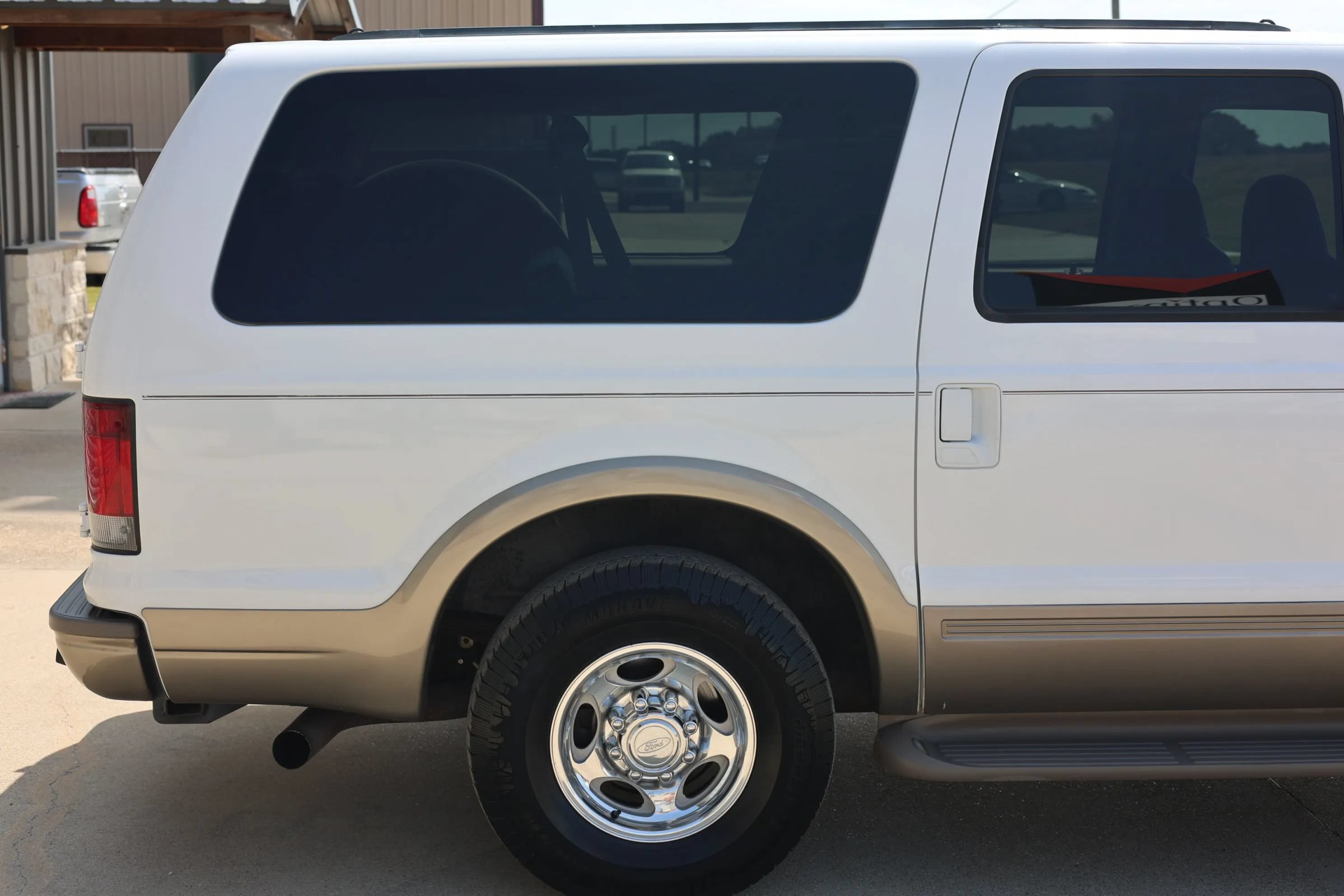 Used 2003 Ford Excursion Eddie Bauer RWD image 16