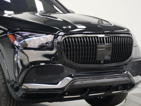 Used 2023 Mercedes-Benz Maybach GLS 600 4MATIC image 49