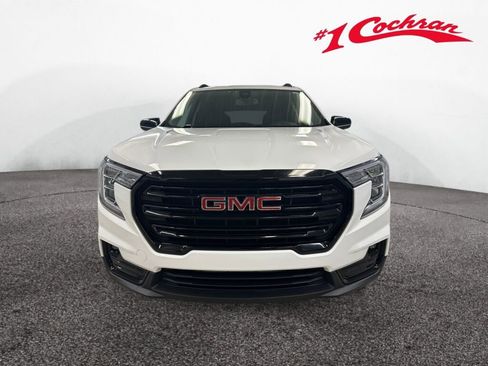 Certified 2023 GMC Terrain SLT w/ Elevation Edition image 35