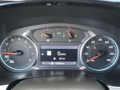 Used 2023 Chevrolet Traverse LT w/ LT Premium Package AWD/4WD image 30