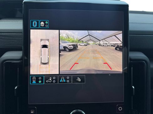 Used 2025 GMC Yukon XL AT4 Ultimate AWD/4WD image 28