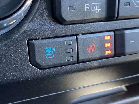 Used 2020 Ford F250 Lariat image 32